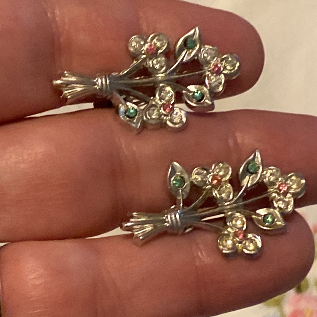 Coro Mid Century Vintage Signed Screw-Back Floral Rhinestone Earrings